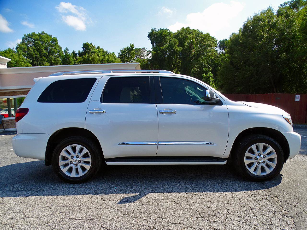 Used 2018 Toyota Sequoia Platinum AWD/4WD image 8