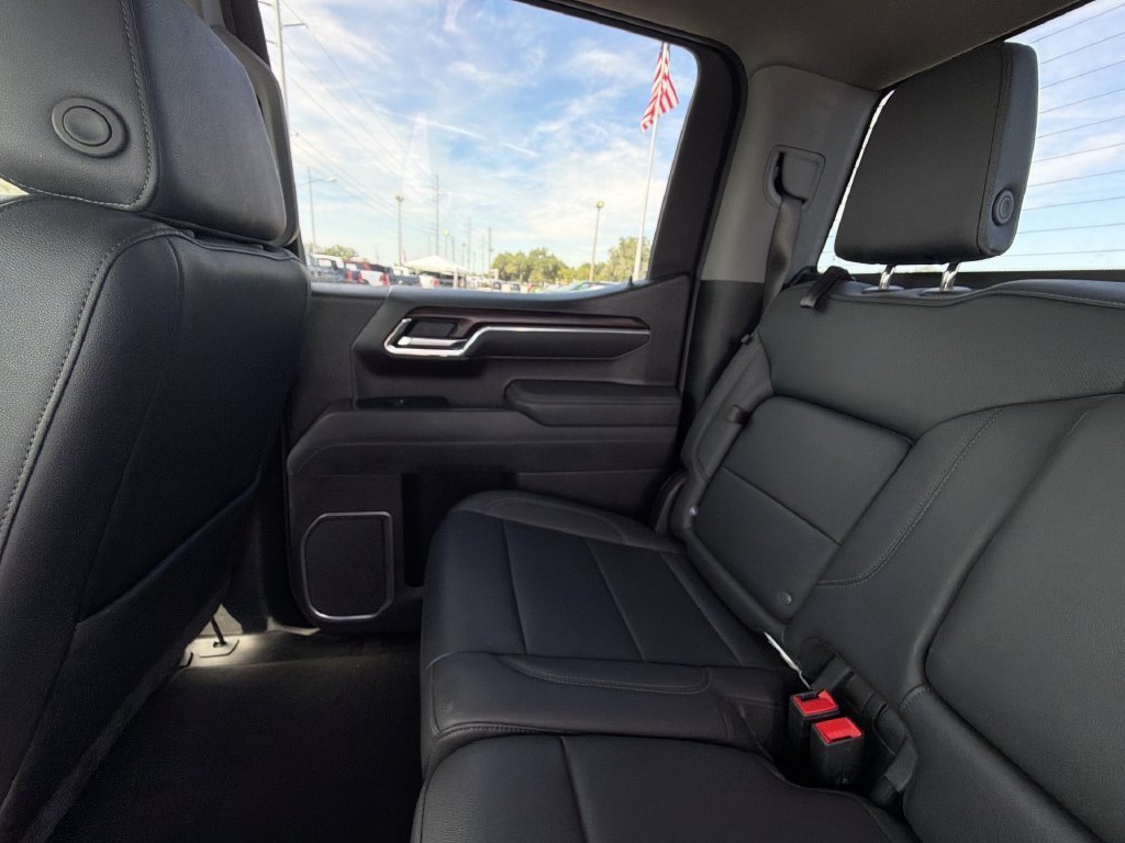Certified 2025 GMC Sierra 1500 SLT AWD/4WD image 13