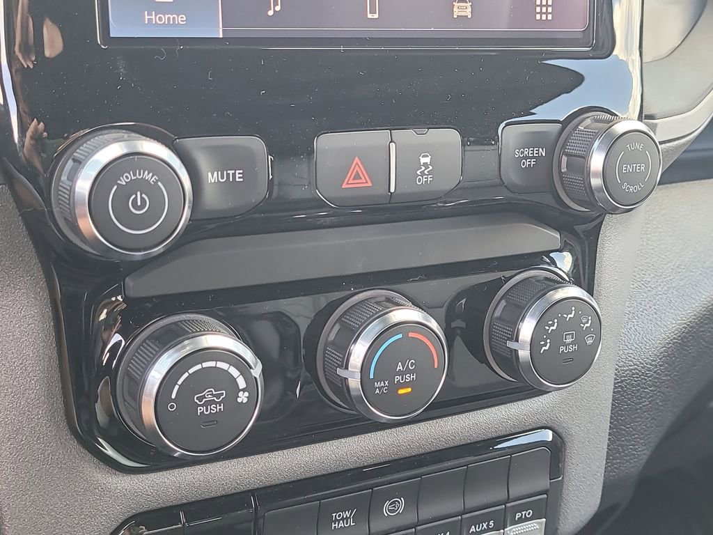 New 2026 RAM 5500 Tradesman image 18