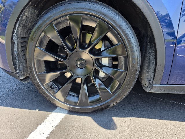 Used 2021 Tesla Model Y Long Range AWD/4WD image 10