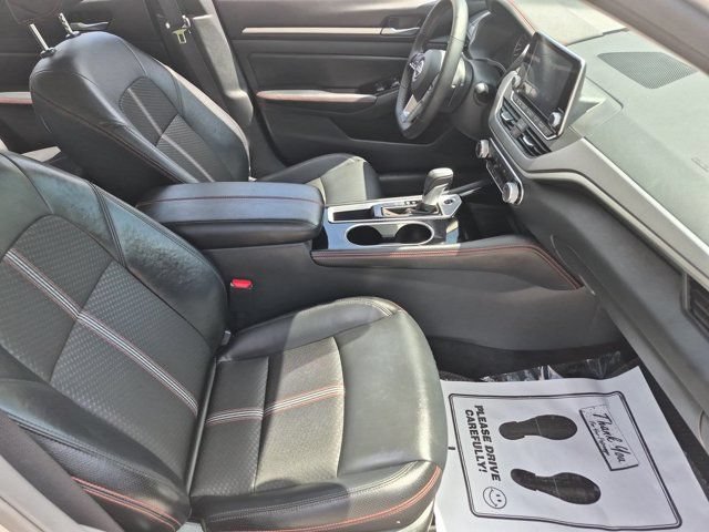 Used 2025 Nissan Altima 2.5 SR FWD image 29