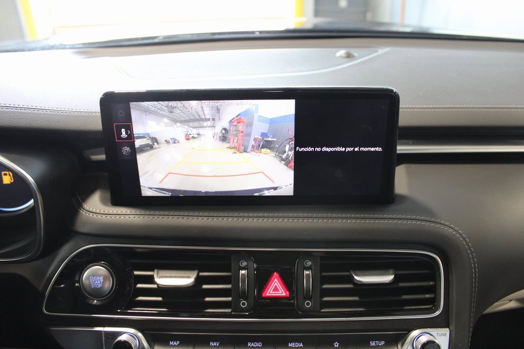 Used 2023 Genesis G70 2.0T image 25