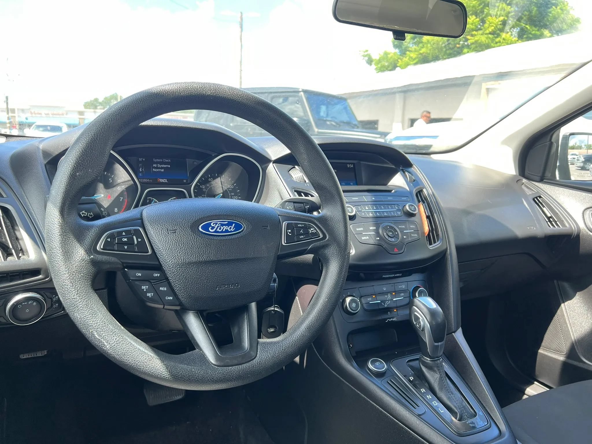 Used 2015 Ford Focus SE FWD image 15