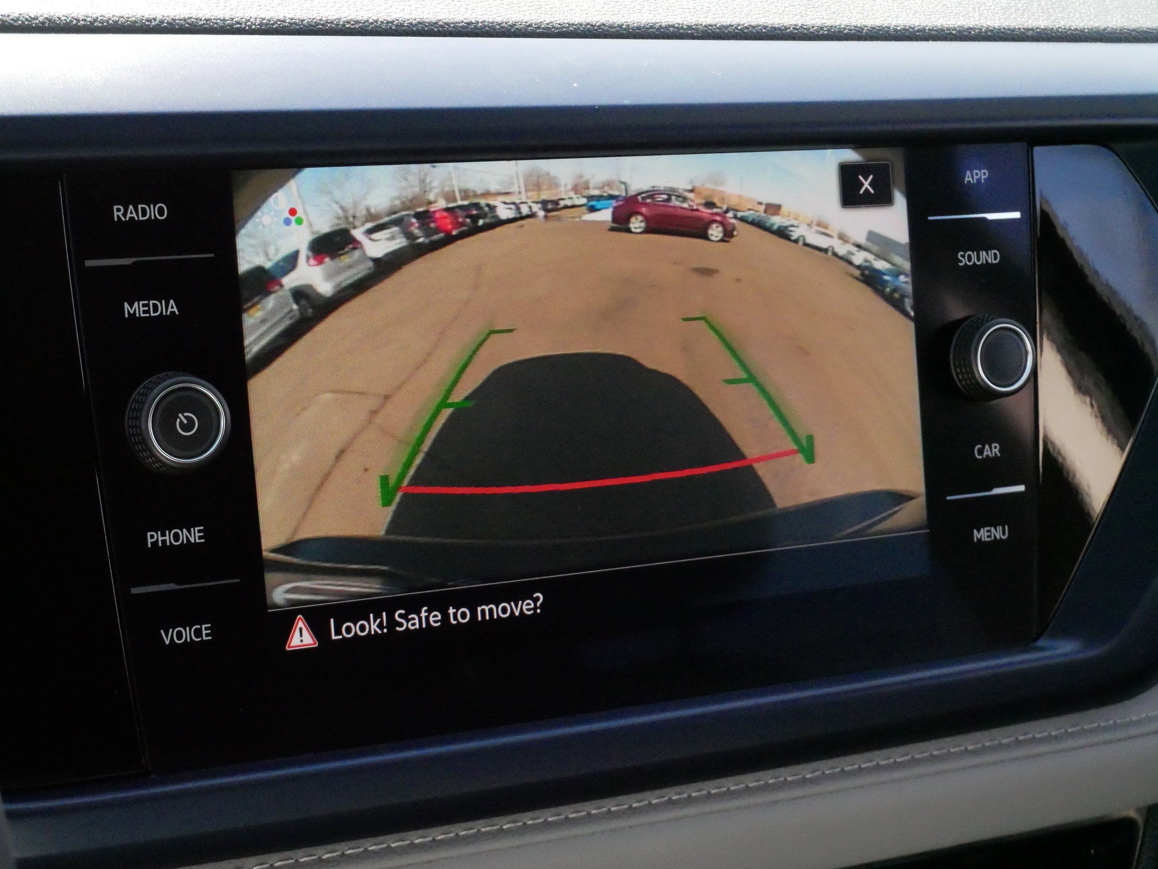 Certified 2023 Volkswagen Taos SE w/ Black Wheel Package image 31