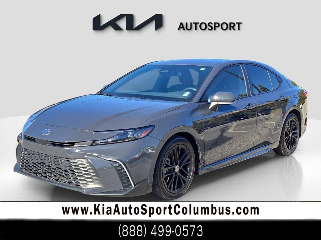 Used 2025 Toyota Camry SE