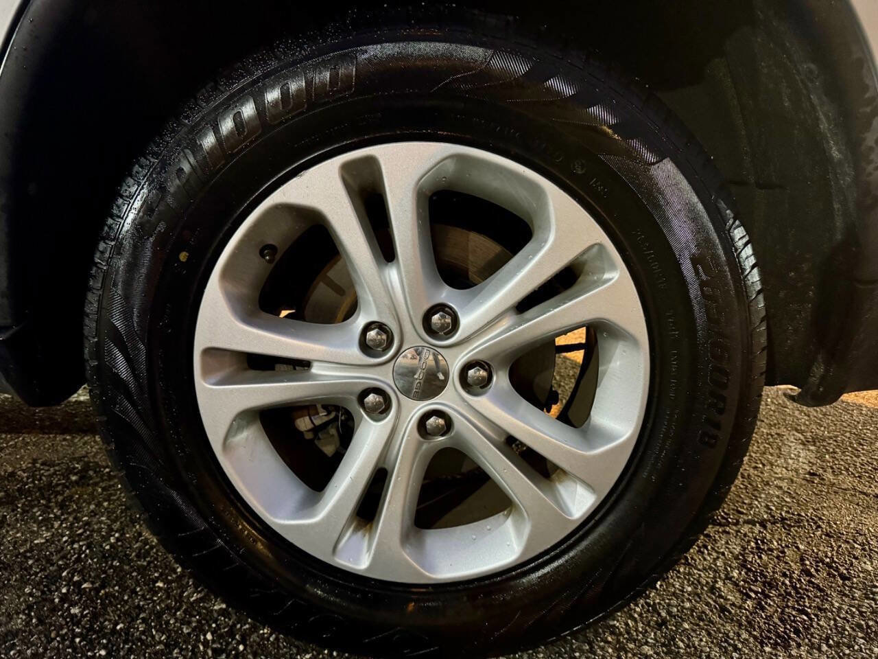 Used 2013 Dodge Durango SXT image 18