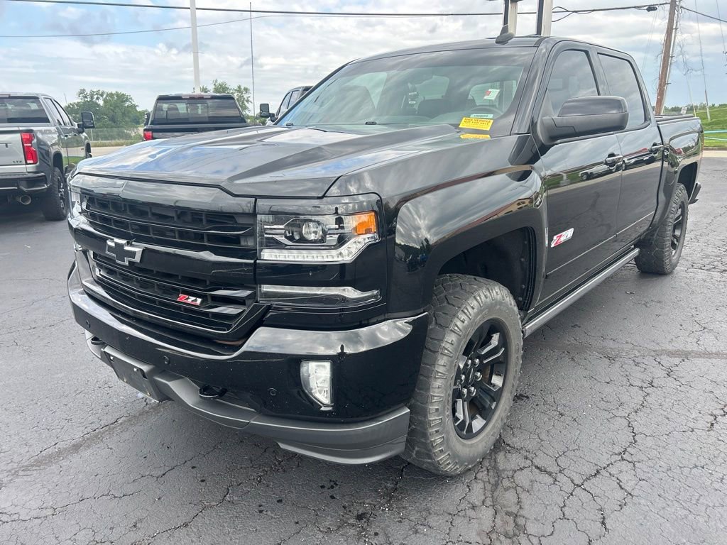 Used 2018 Chevrolet Silverado 1500 LTZ Z71 w/ LTZ Plus Package AWD/4WD image 9