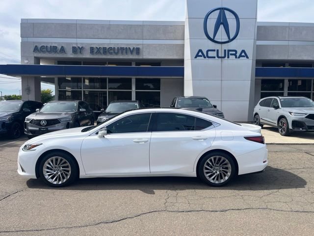 Used 2020 Lexus ES 350 w/ Accessory Package 2 FWD image 2