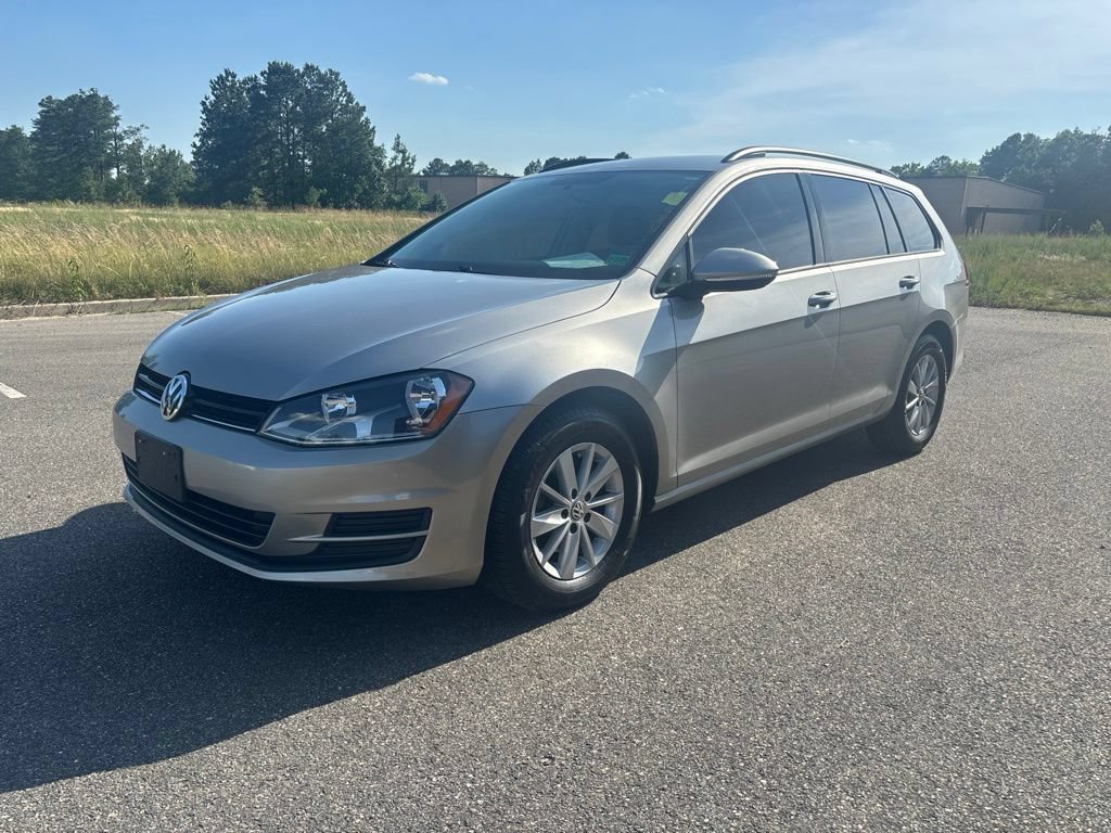 Used 2016 Volkswagen Golf S FWD image 3