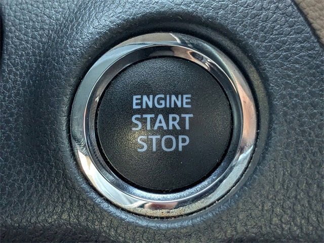 Used 2020 Toyota RAV4 XLE image 31