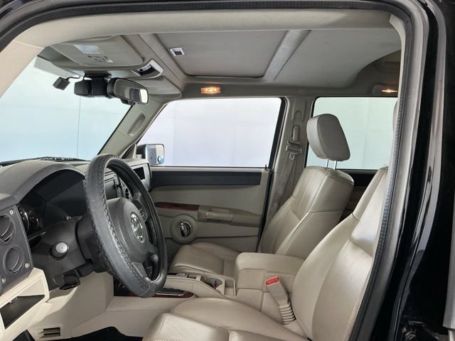 Used 2007 Jeep Commander Limited AWD/4WD image 10