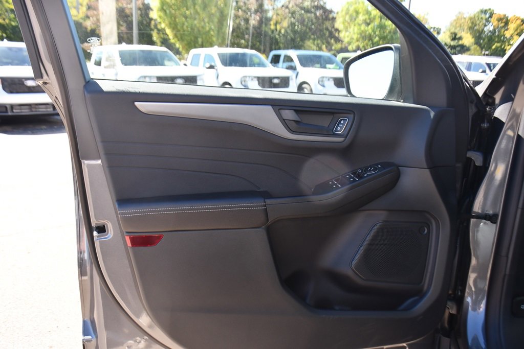 New 2026 Ford Escape Active image 20