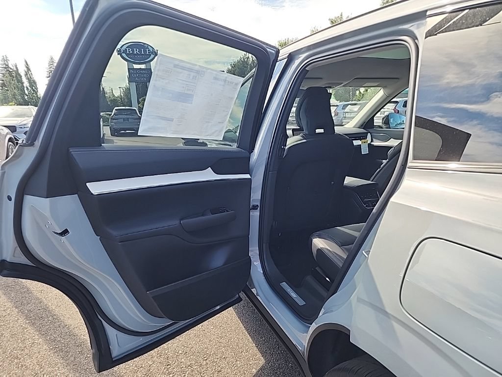 New 2026 Volvo EX90 Ultra AWD/4WD image 15