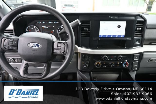 Used 2025 Ford F350 XLT w/ 360-Degree Camera Package AWD/4WD image 6