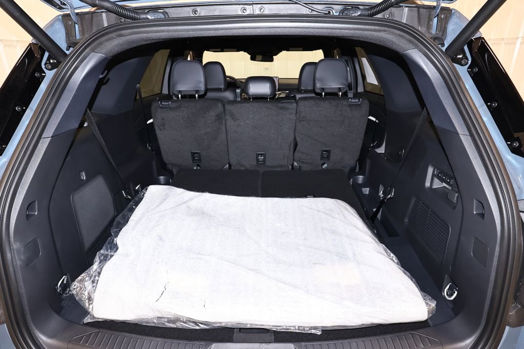 New 2026 Ford Explorer ST image 37