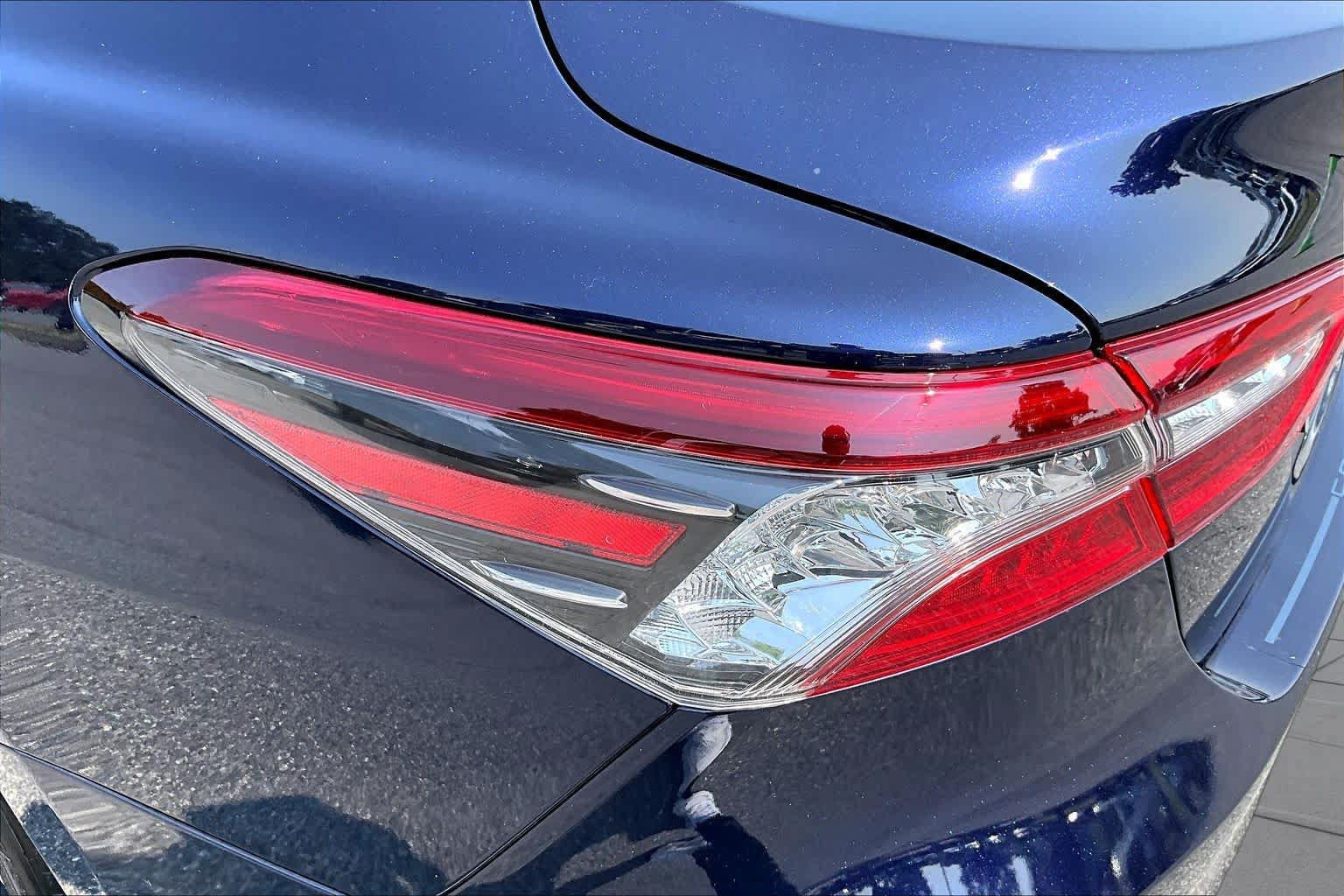 Used 2021 Toyota Camry XLE w/ Navigation Upgrade Package FWD image 29
