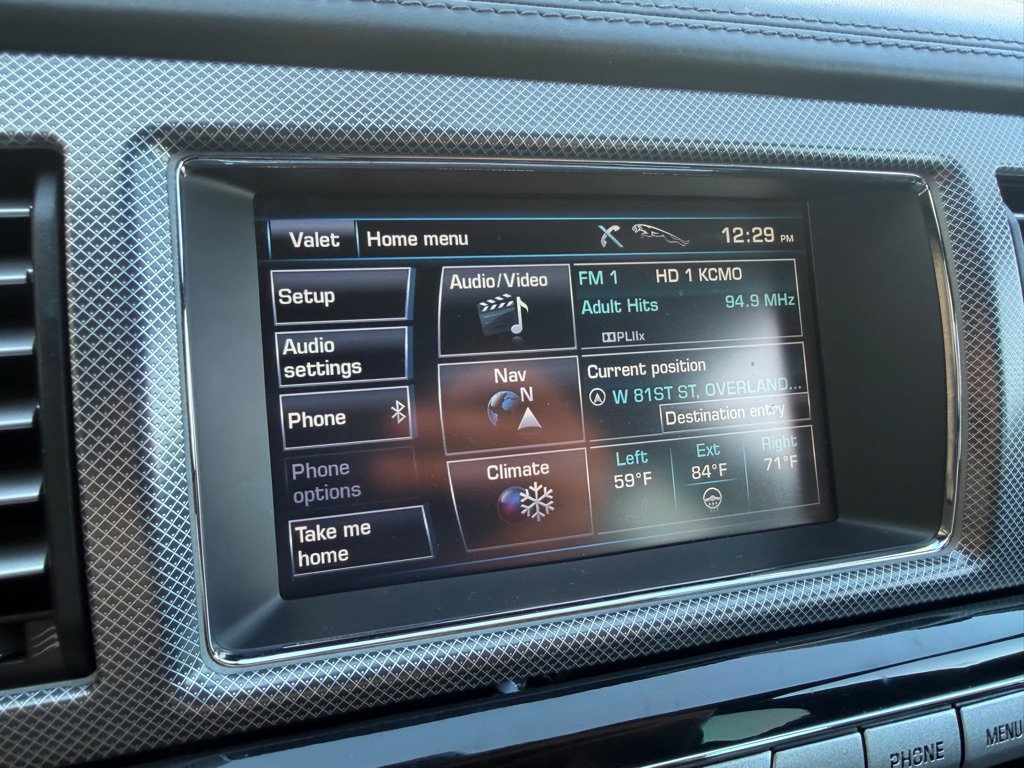 Used 2012 Jaguar XF R RWD image 18