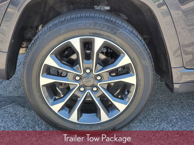 Certified 2024 Jeep Grand Cherokee Overland w/ Luxury Tech Group IV AWD/4WD image 6