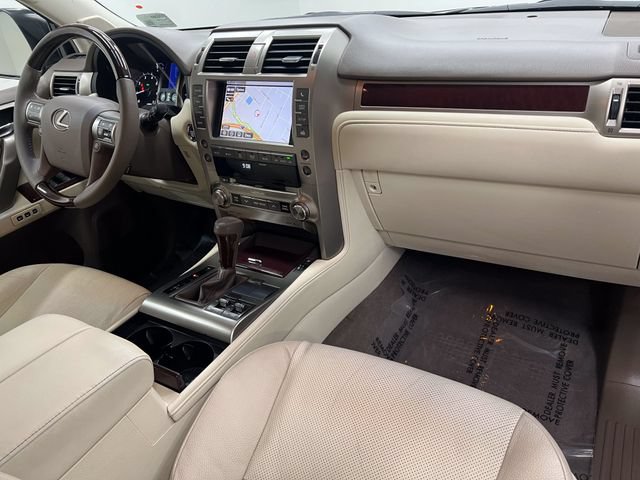 Used 2019 Lexus GX 460 Premium w/ Premium Package AWD/4WD image 12