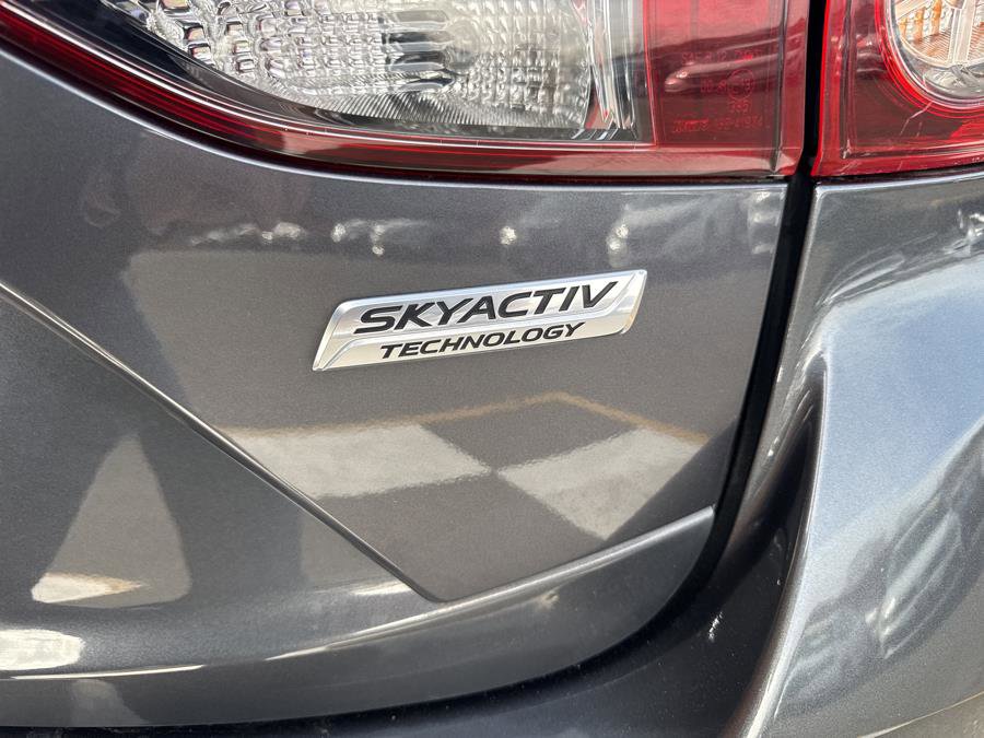 Used 2015 MAZDA MAZDA3 i Sport image 36