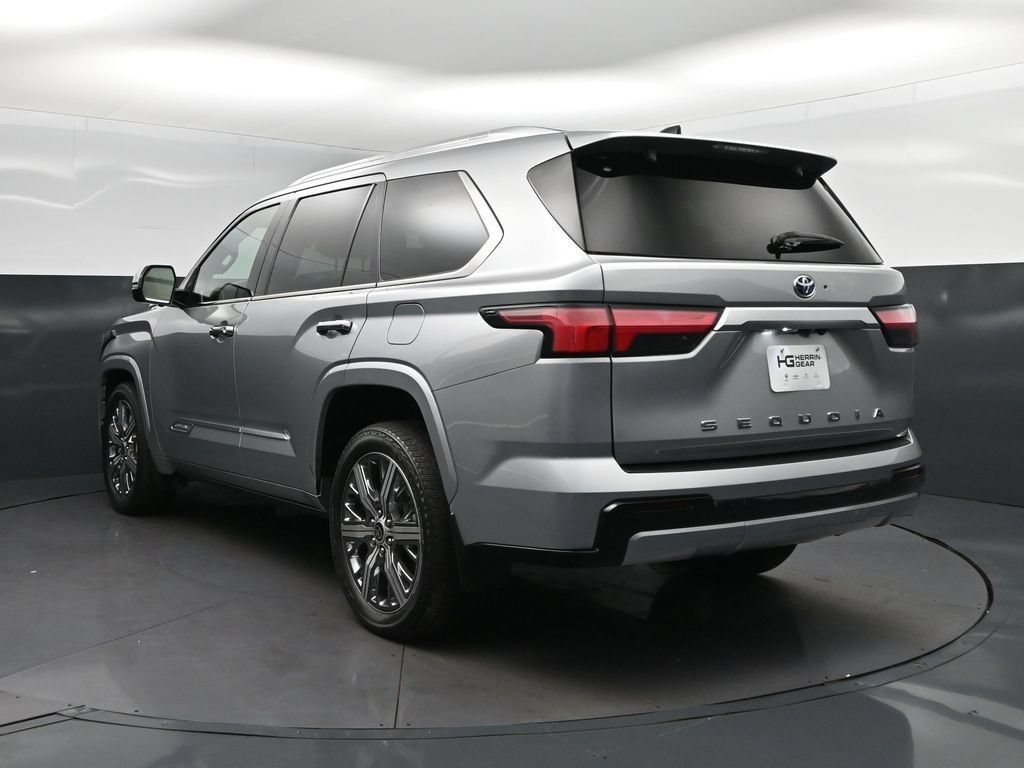 Used 2023 Toyota Sequoia Capstone AWD/4WD image 5
