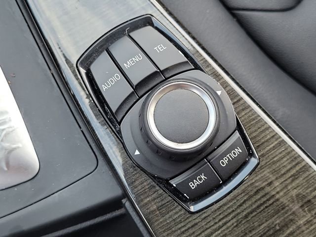 Used 2017 BMW 320i Sedan image 22