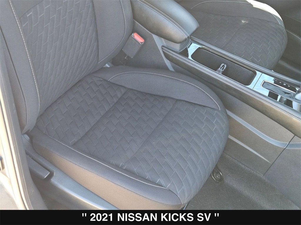 Used 2021 Nissan Kicks SV image 50