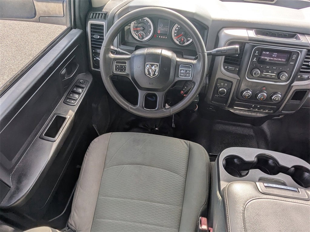 Used 2015 RAM 3500 Tradesman w/ Chrome Appearance Group image 16