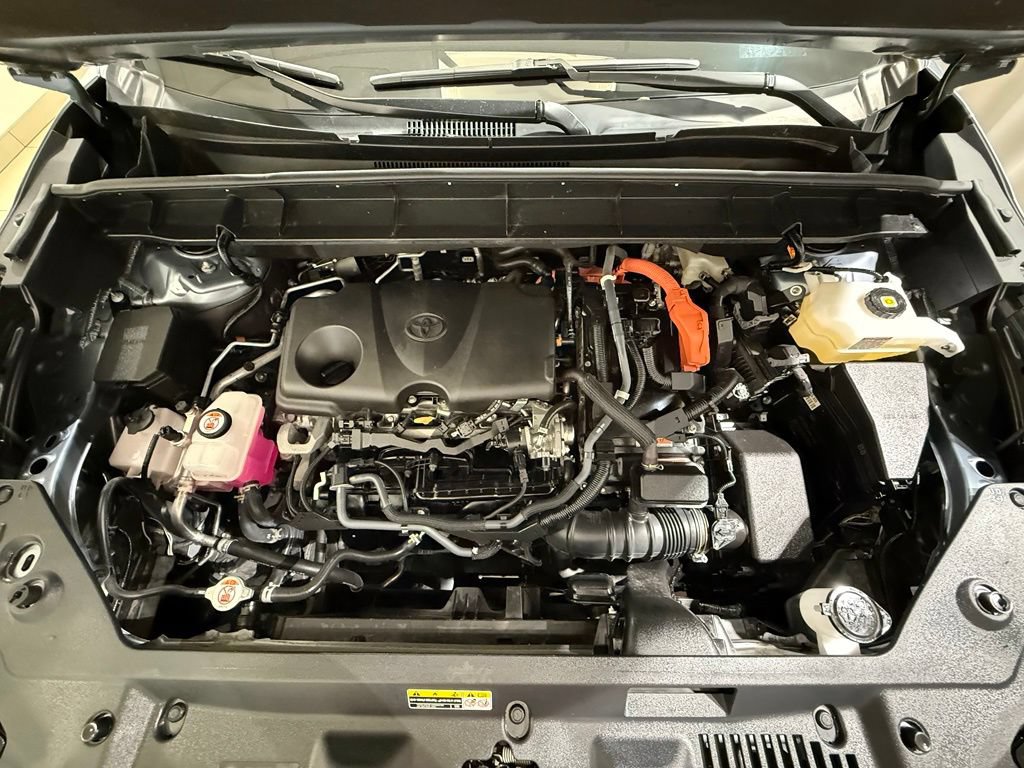 Certified 2024 Toyota Highlander Platinum AWD/4WD image 10