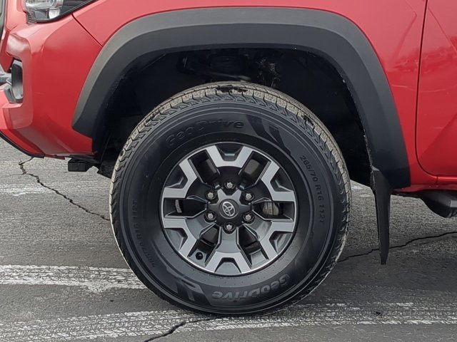 Certified 2022 Toyota Tacoma TRD Off-Road image 7