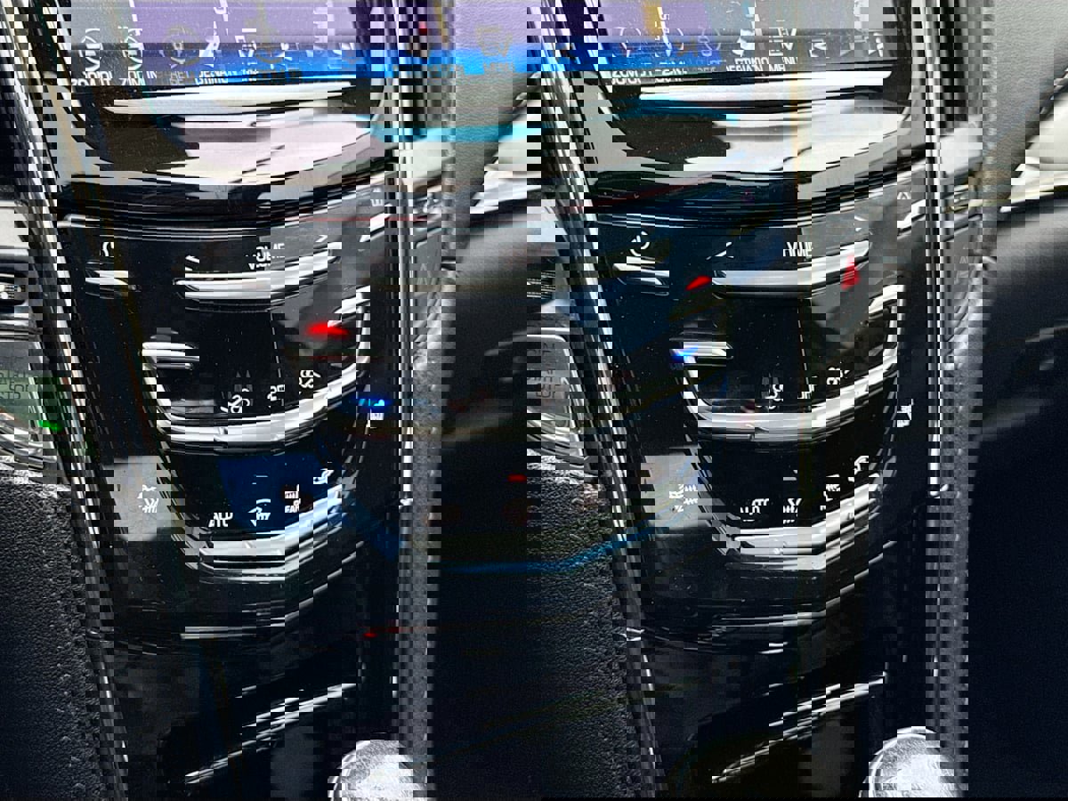 Used 2014 Cadillac ATS Performance w/ Cold Weather Package image 16