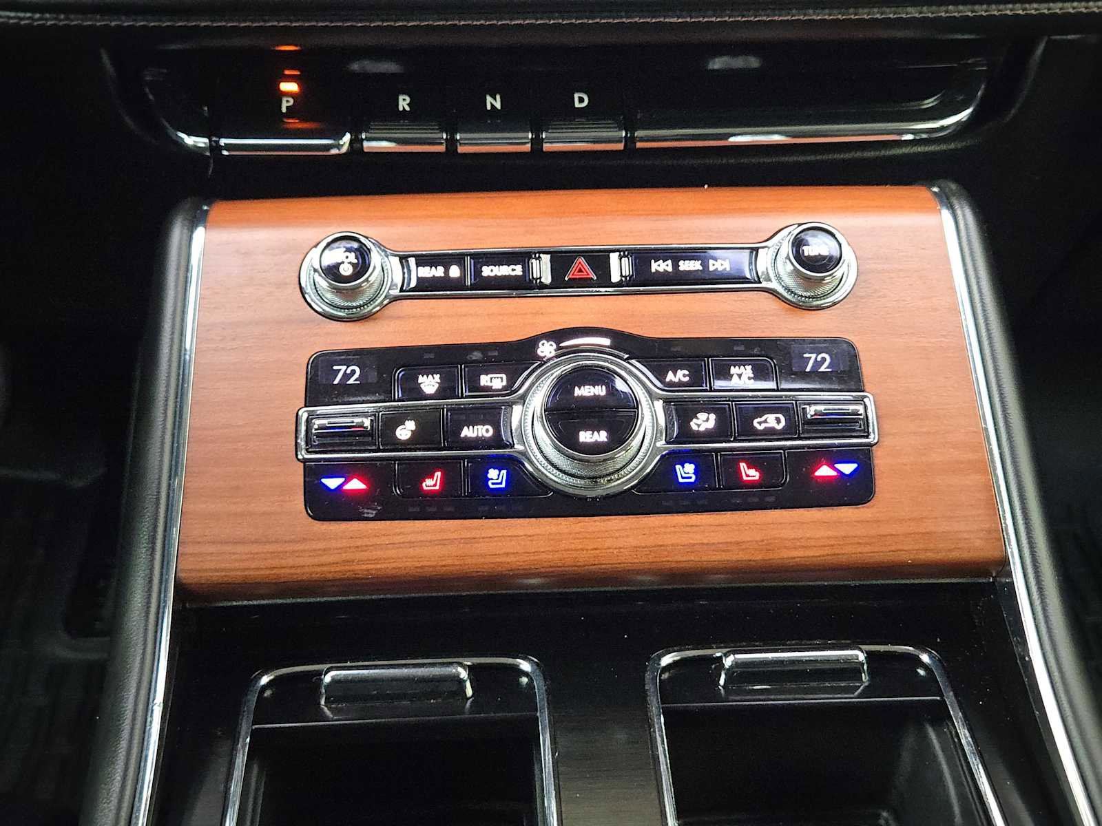 Used 2020 Lincoln Aviator Reserve w/ Equipment Group 201A image 18