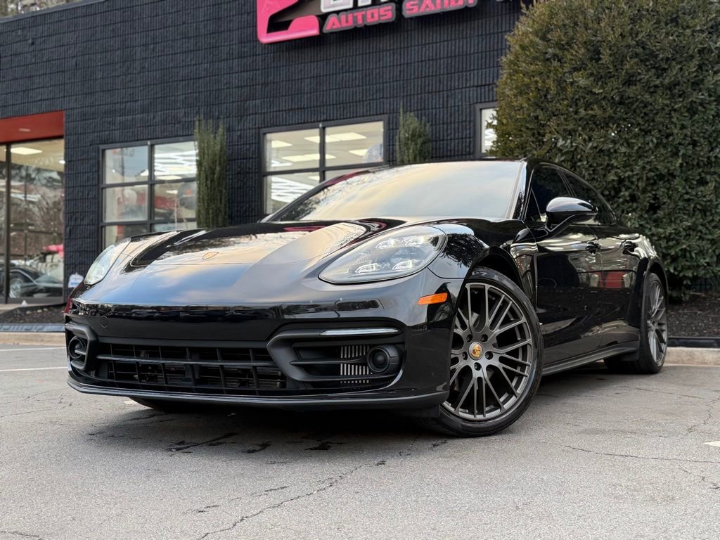 Used 2023 Porsche Panamera Platinum Edition image 2