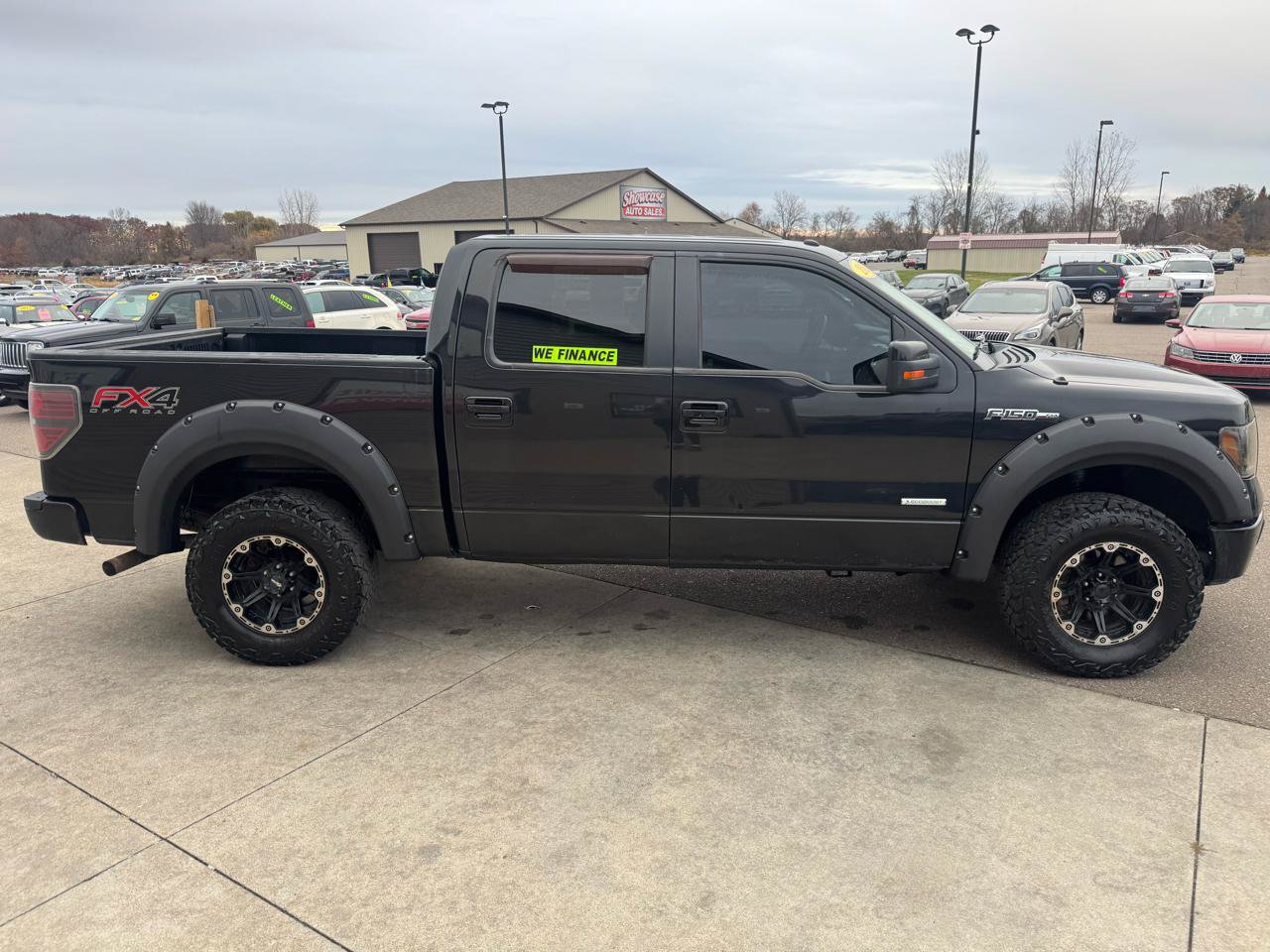 Used 2013 Ford F150 FX4 w/ Mid Equipment Group AWD/4WD image 3