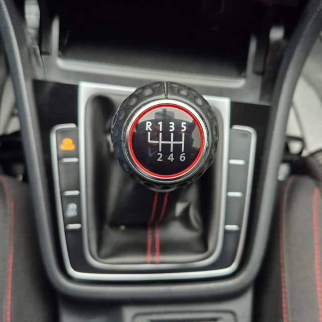 Used 2019 Volkswagen GTI S FWD image 26