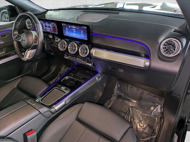 Certified 2025 Mercedes-Benz GLB 250 4MATIC image 22