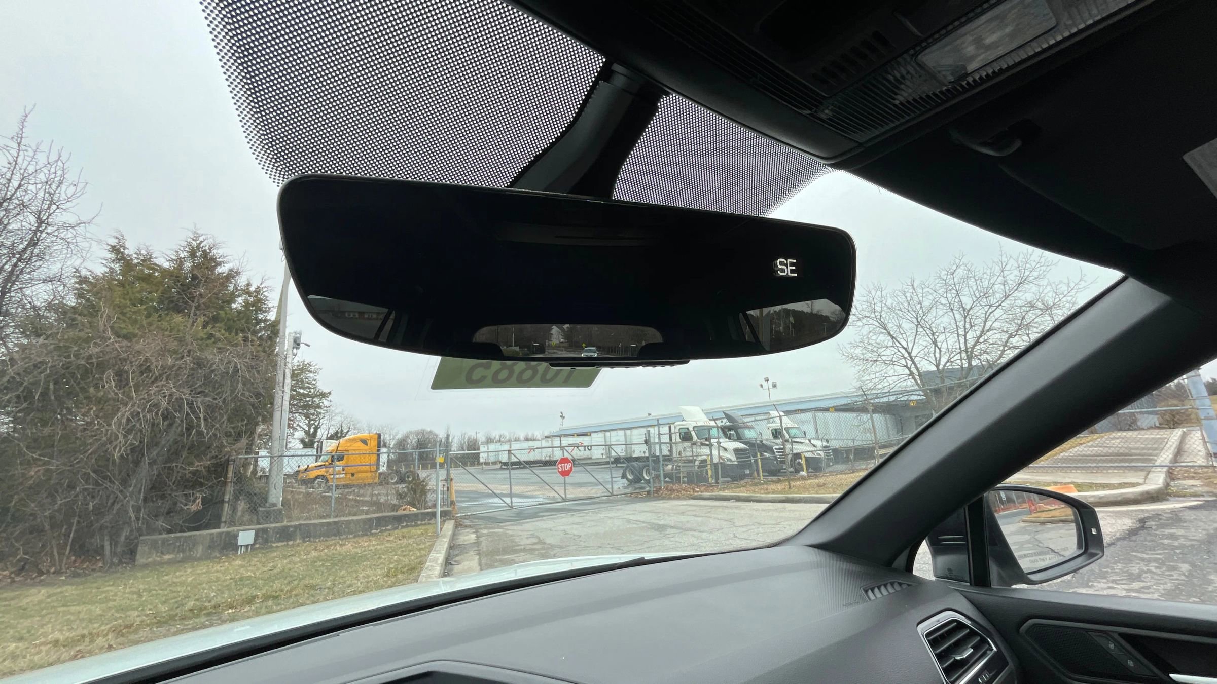 Used 2021 Volkswagen Tiguan SE R-Line image 17