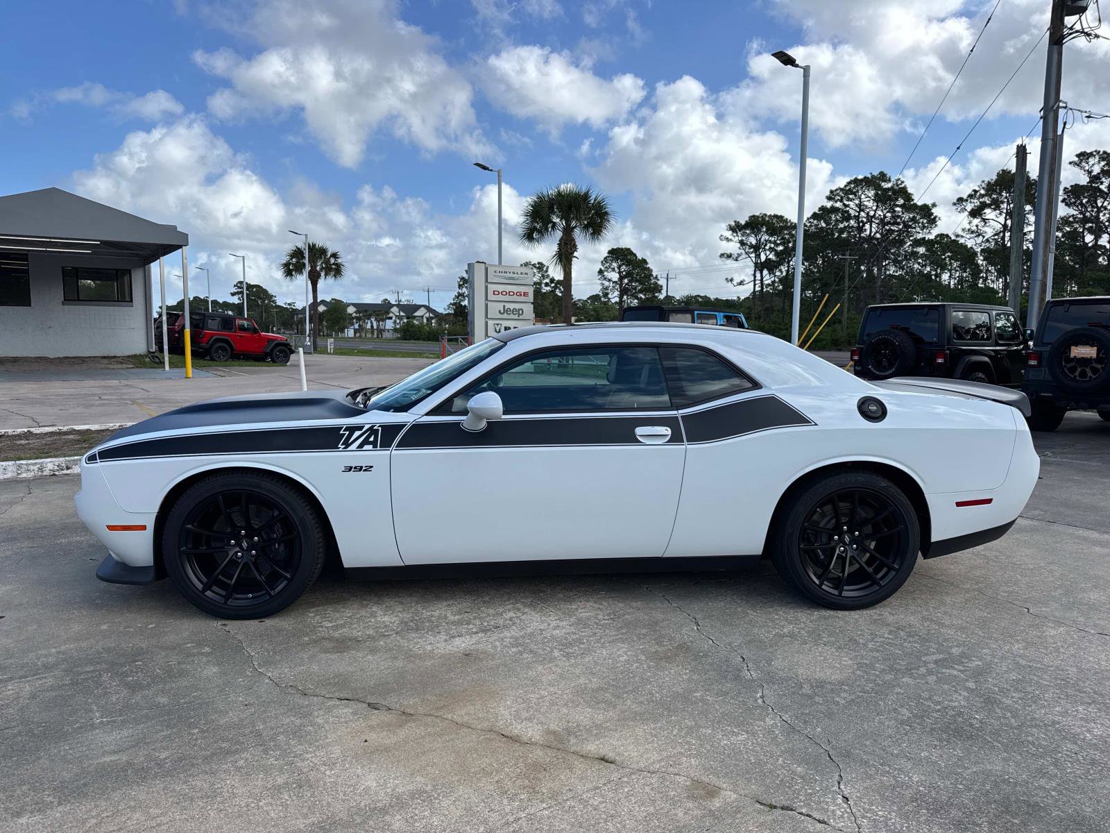 Certified 2023 Dodge Challenger R/T Scat Pack w/ T/A Package image 6