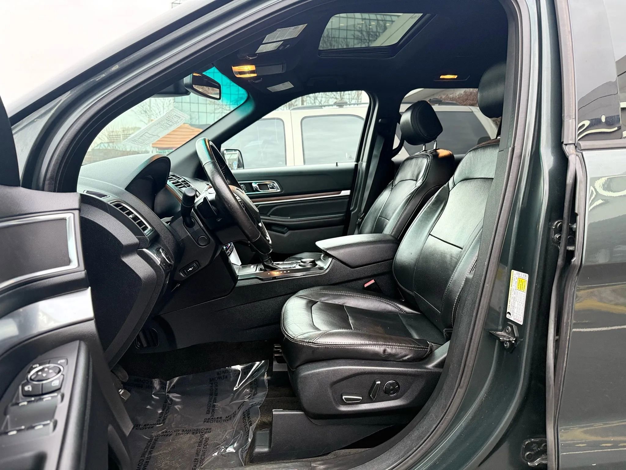 Used 2016 Ford Explorer Limited w/ Equipment Group 301A image 10