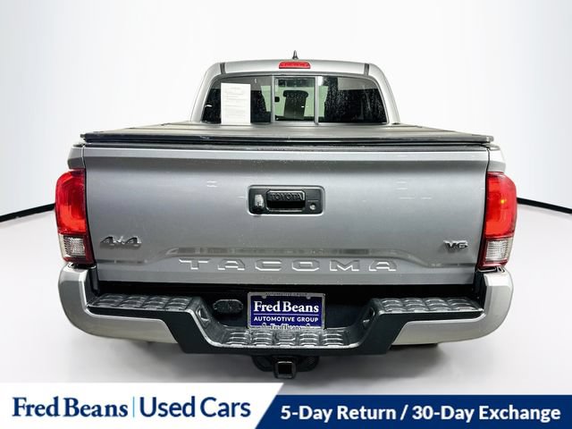 Used 2022 Toyota Tacoma SR5 AWD/4WD image 7