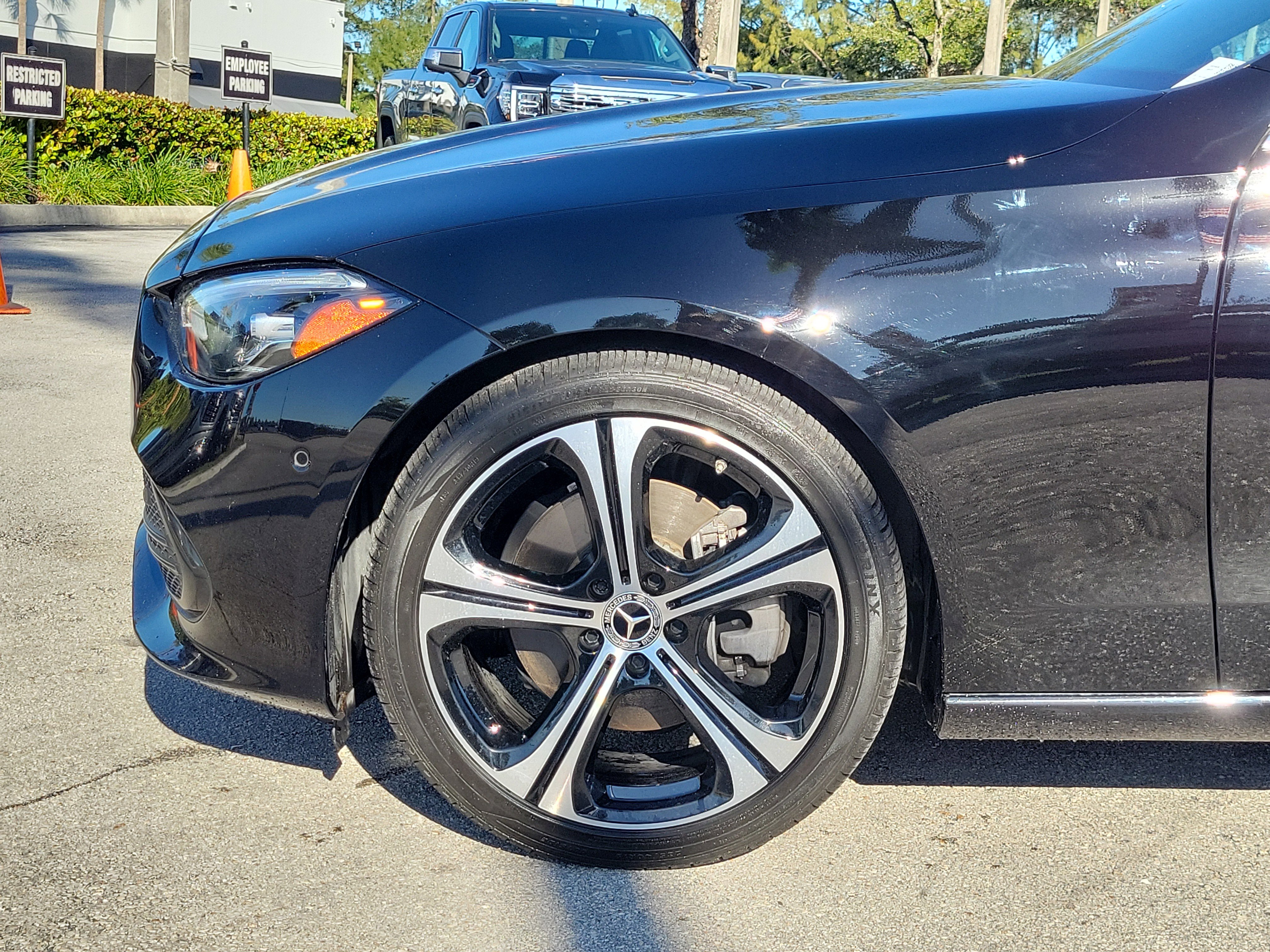 Used 2023 Mercedes-Benz C 300 Sedan image 27