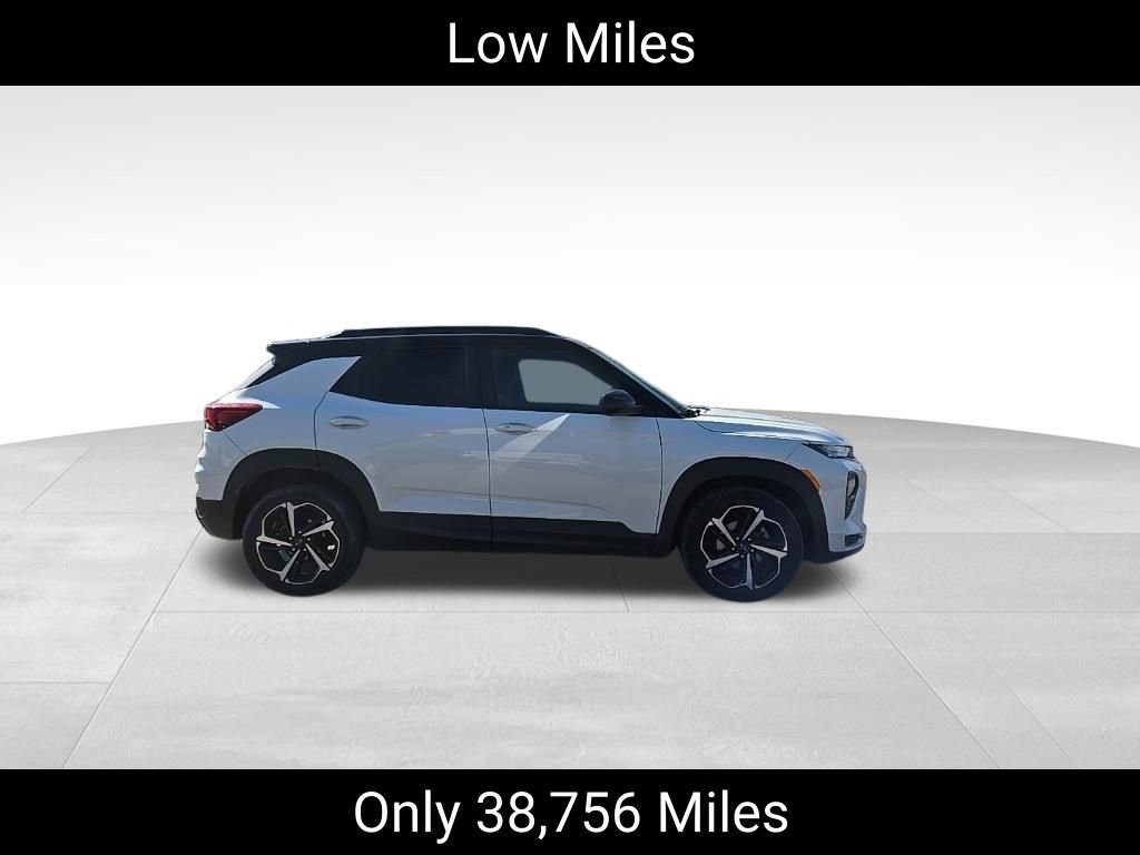 Used 2022 Chevrolet TrailBlazer RS image 2