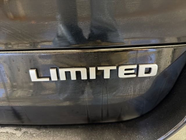 New 2025 Jeep Grand Cherokee L Limited w/ Trailer Tow Package image 8