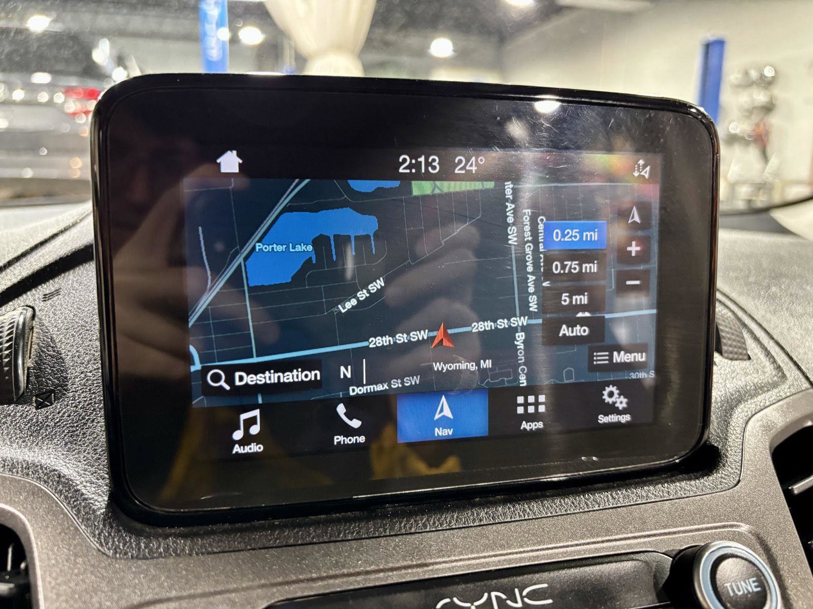 Used 2019 Ford Transit Connect XLT w/ Driver-Assist Package image 4