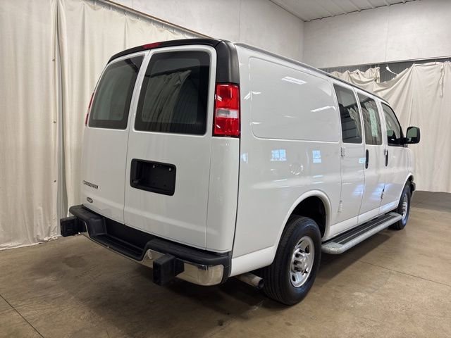 Used 2024 Chevrolet Express 2500 w/ Driver Convenience Package image 4