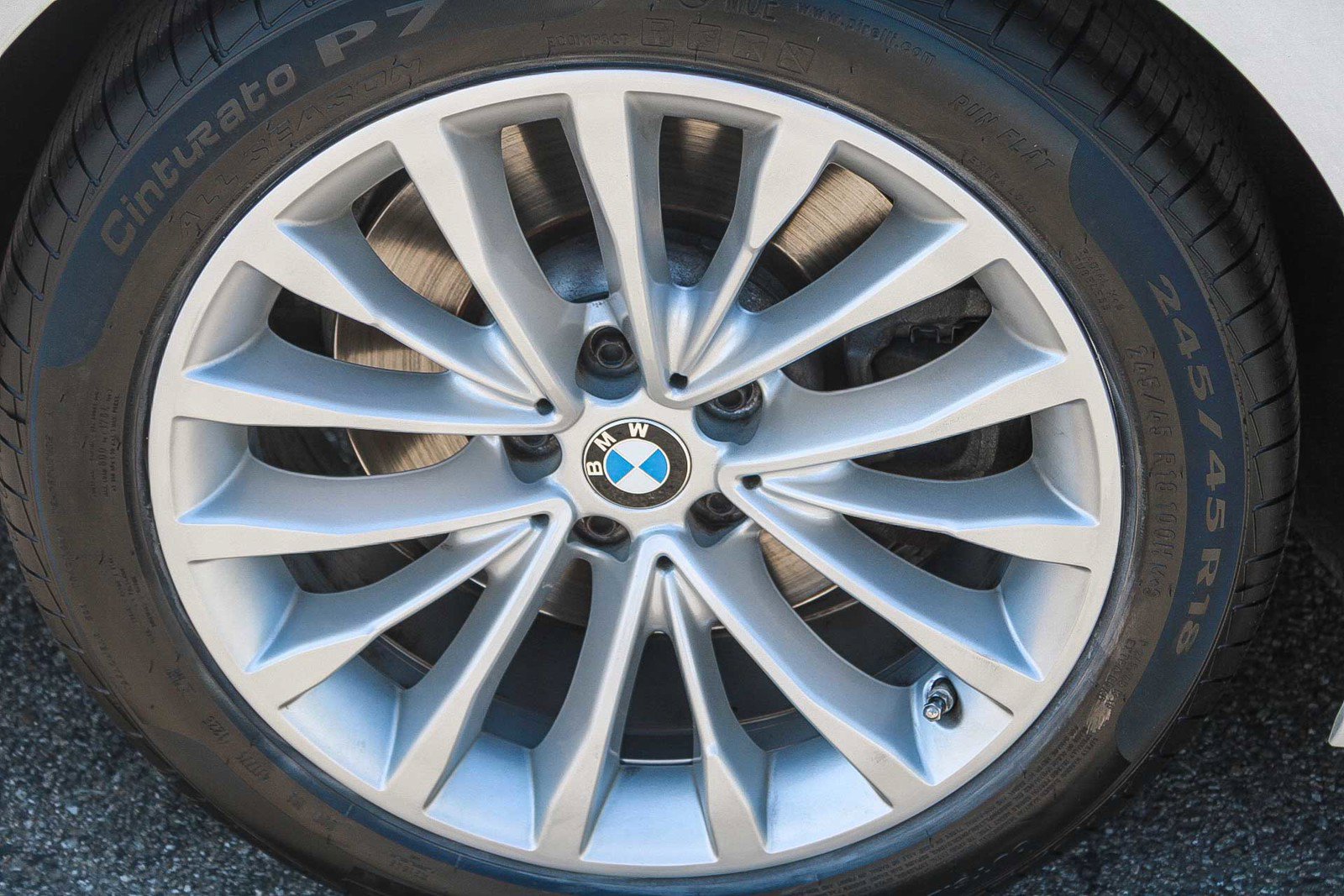 Used 2021 BMW 540i w/ Executive Package RWD image 11