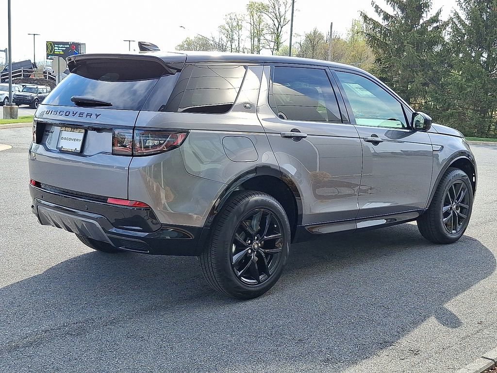 New 2026 Land Rover Discovery Sport Landmark image 3