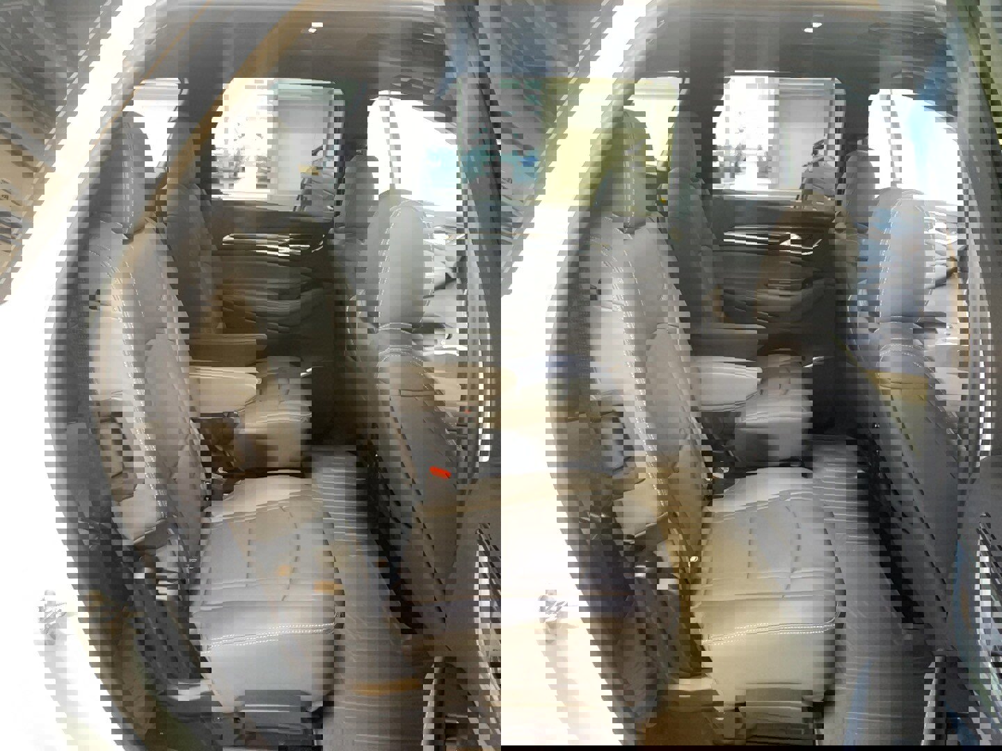 Used 2022 Buick Enclave Essence w/ Experience Buick Package image 22