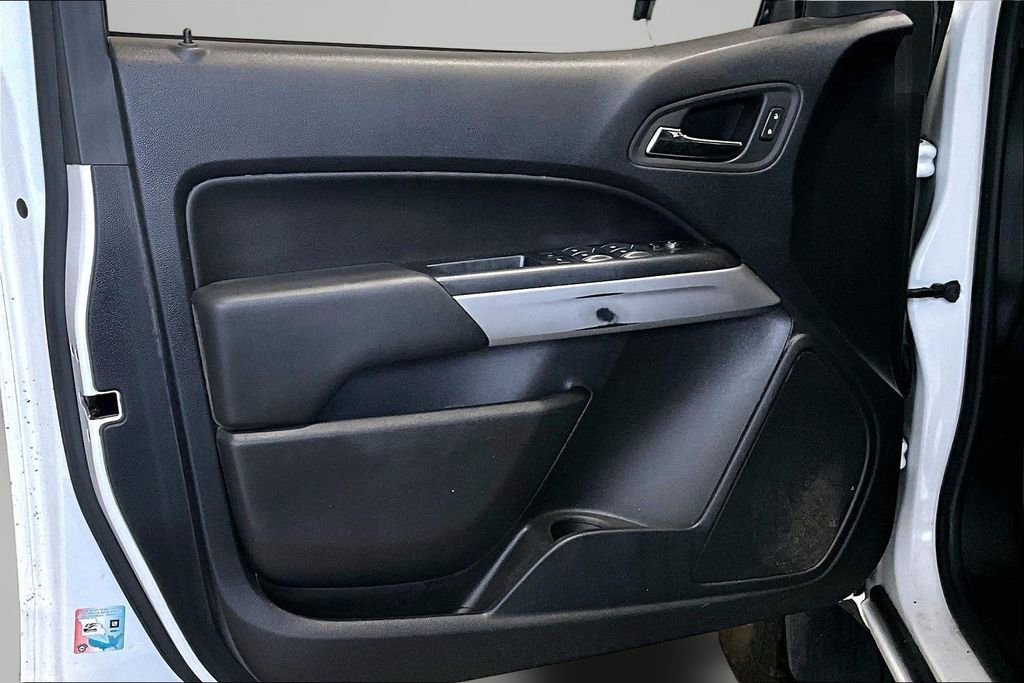 Used 2022 Chevrolet Colorado LT w/ LT Convenience Package image 21