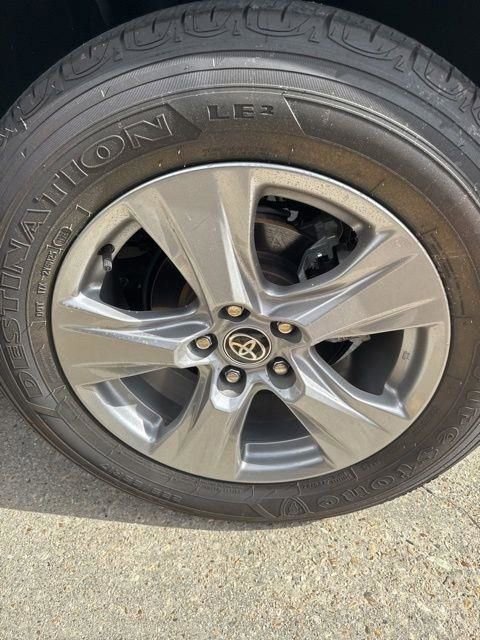 Used 2024 Toyota RAV4 XLE image 24